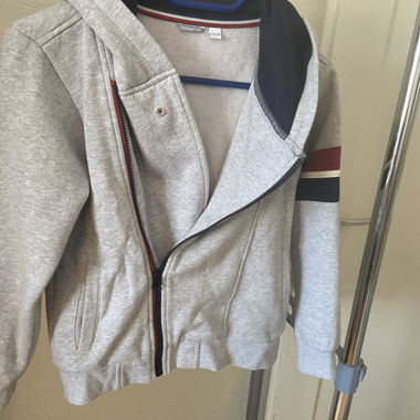 Warm Sweater Size S.