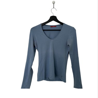 blaues v-neck langarm 