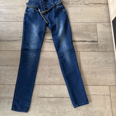 Jeans con cintura