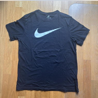 Nike t-shirt