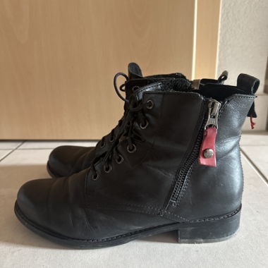 Leather ankle boots