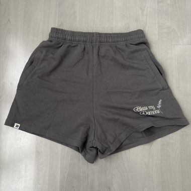 Graue Kurzehose