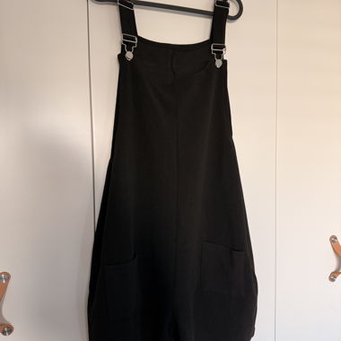 Short black overalls