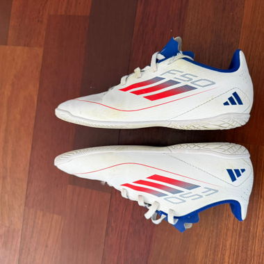 Chaussures de football Adidas