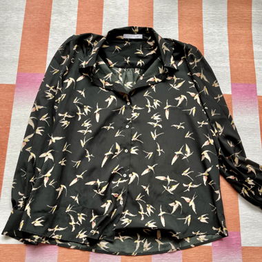 Blouse à motifs d'oiseaux