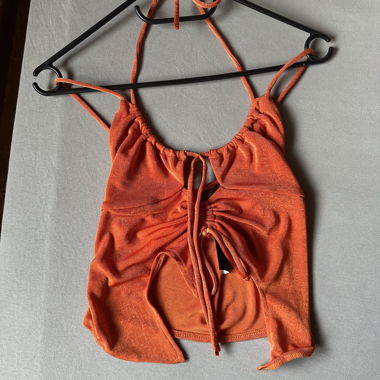 Top arancione