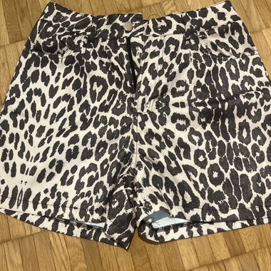 Leo-Shorts high waist 