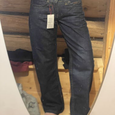 dark blue low rise jeans