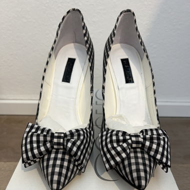 Pumps nagelneu mit Etikett, Grösse 37