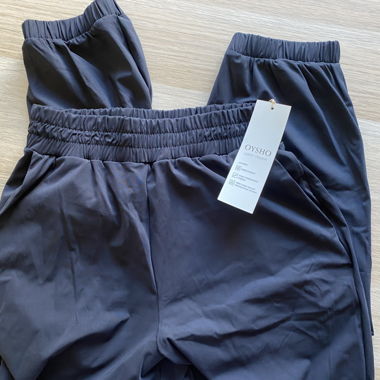 OYSHO Jogginghose, mit Etikett, neu