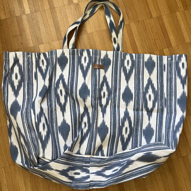 Grand sac en tissu bleu-blanc