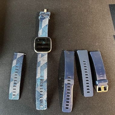 Fitbit Versa 2 Smartwatch