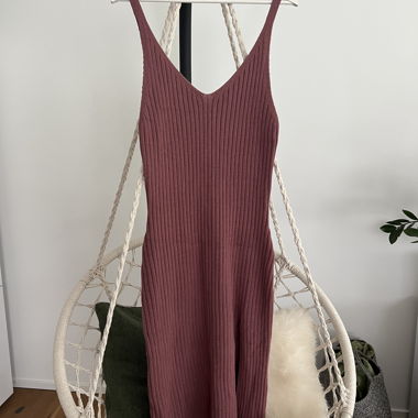 Robe en maille avec encolure en V