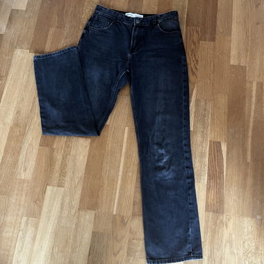 Black Bershka jeans
