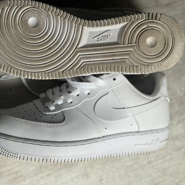 Nike Air Force 1 blanches