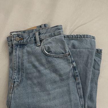 Bershka High Waist Jeans