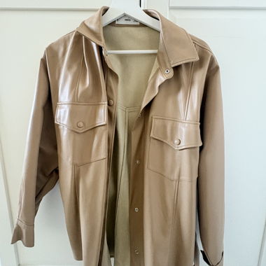 MNG Kunstlederjacke beige S
