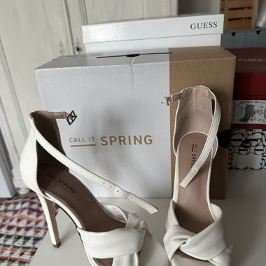 High Heels, weiss