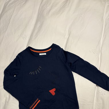 Pullover bestickt