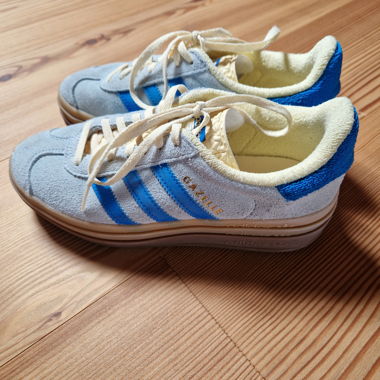 Adidas Gazelle Sneakers