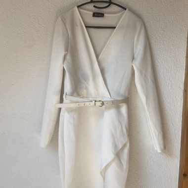 Robe blanche élégante - Club L