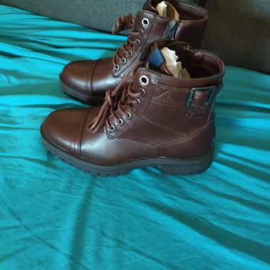 Neue Lederstiefel Grösse 40