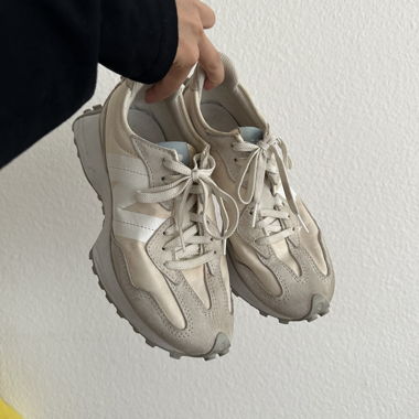 BEIGE NEW BALANCE WS327