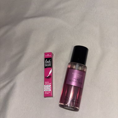 Essence Lash Glue & Body Mist