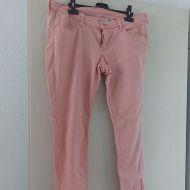 Pantaloni 