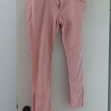 Pantaloni 