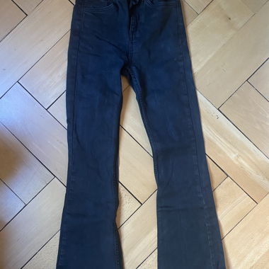 Schwarze Jeans Bootcut