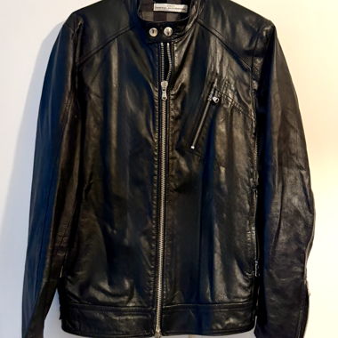 Giacca in pelle nera