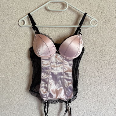 Lila-schwarzes Corsagen-Top