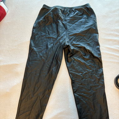 Pantalon en similicuir 
