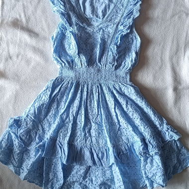 Vestito Estivo Azzurro Chiaro con Pizzo