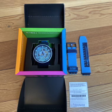 Montre Swatch Planet Blue