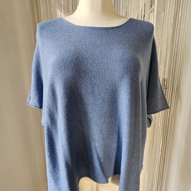 Kuschelweicher Kurzarm Pulli in Taubenblau