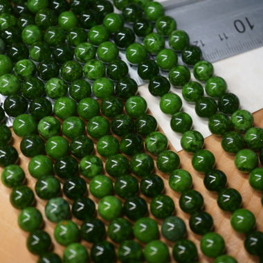 Maw Sit Sit Jade kugel 8mm Schmuckstrang 