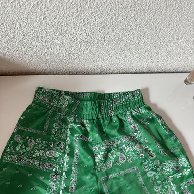 Kurze Hosen 