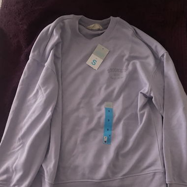 Sweatshirt