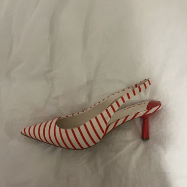 Kitten heels