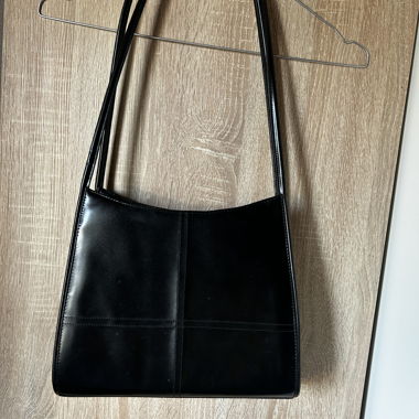 Schwarze Tasche