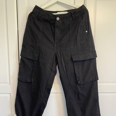 baggy schwarze Hosen