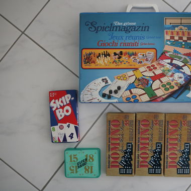 Diverse Spielzeuge Domino Brettspiele