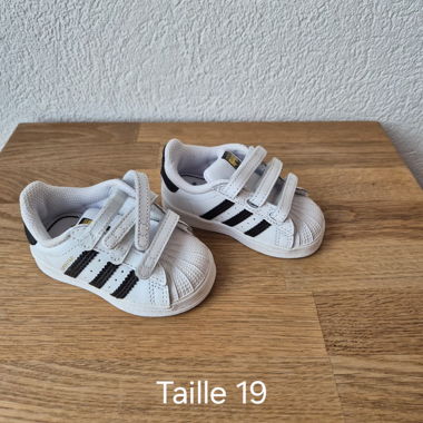 Adidas Babyschuhe Grösse 19