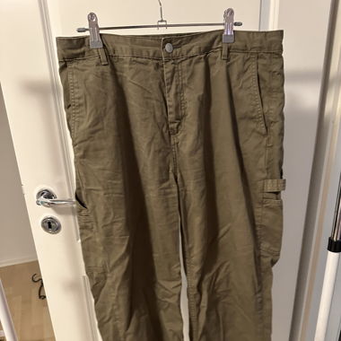 Carhartt WIP – Cargohose in Khaki