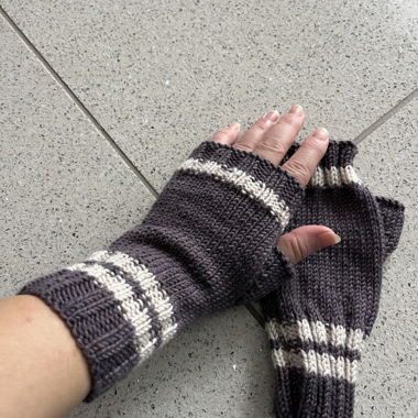 Gants pour femmes faits main neufs