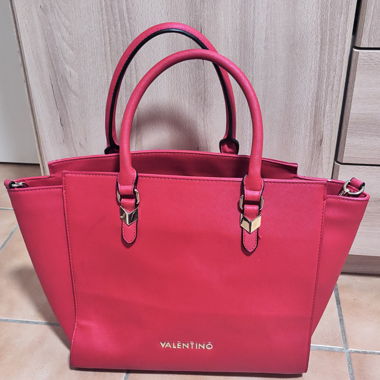 Borsa rossa Valentino