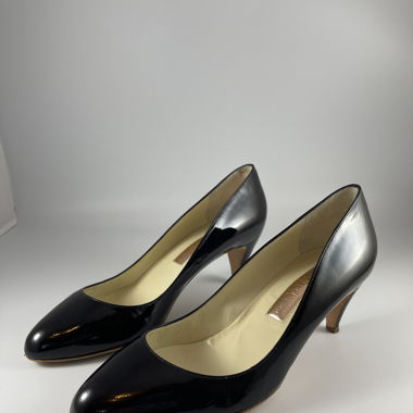 Black Rupert Sanderson conical heels 38