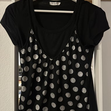 top with dots